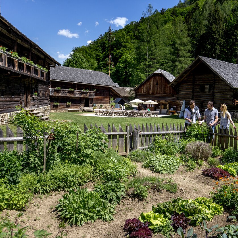 Open Air Museum Stübing | © Region Graz - Tom Lamm Visitors exploring the garden at the Stübing Open Air Museum. | © Region Graz - Tom Lamm